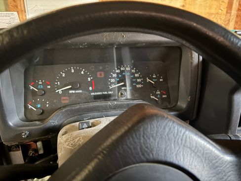 Used 1997 Jeep Wrangler Sport AWD/4WD image 9