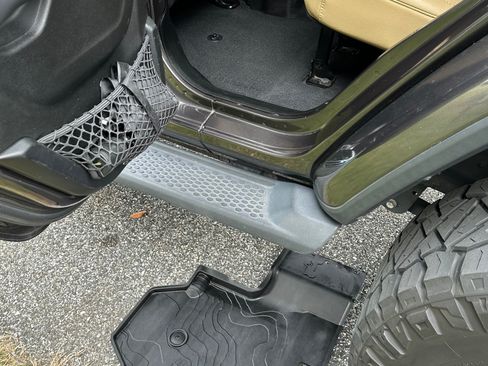 Used 2019 Jeep Wrangler Unlimited Sahara image 21