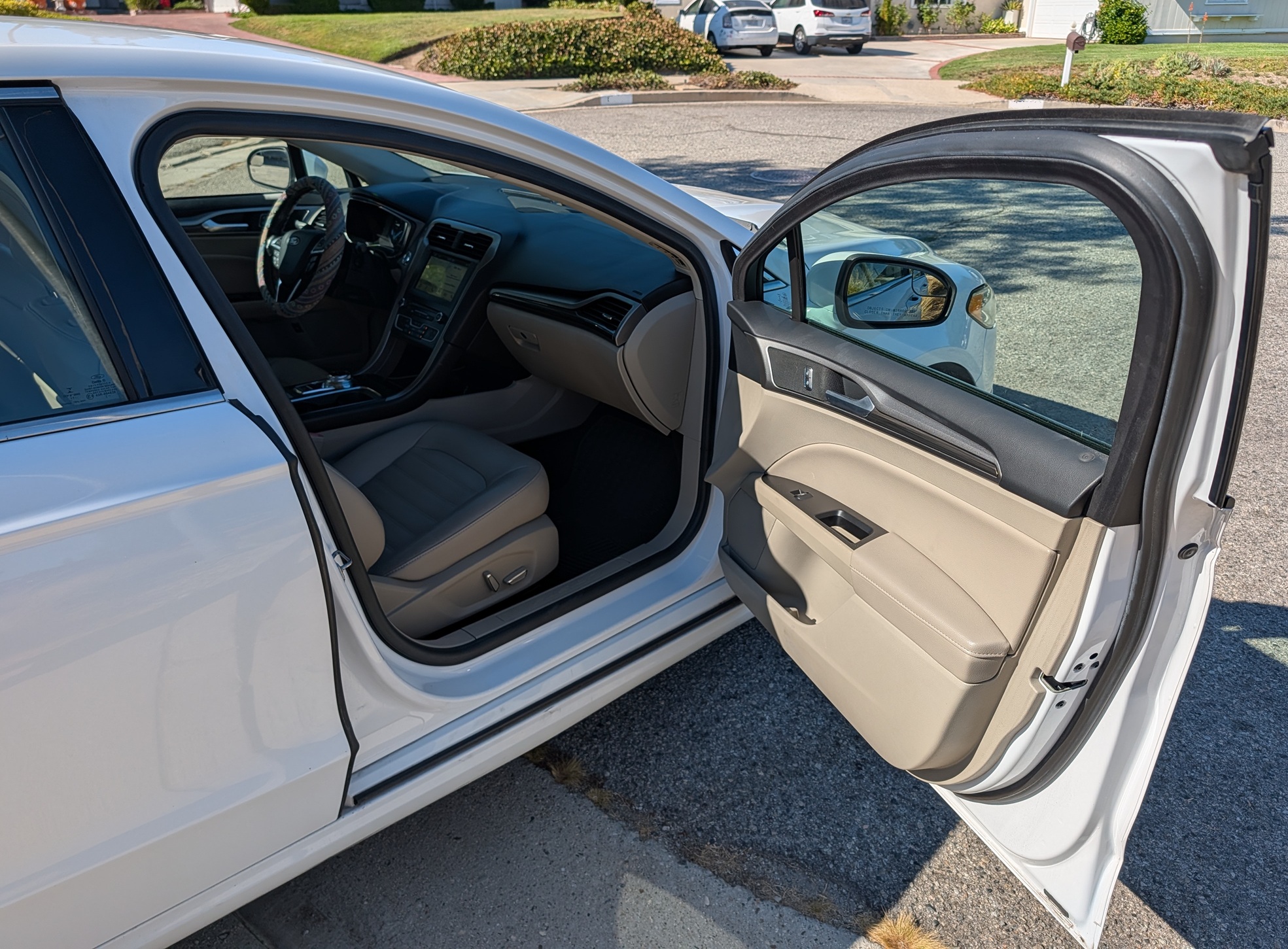 Used 2018 Ford Fusion Energi SE FWD image 8