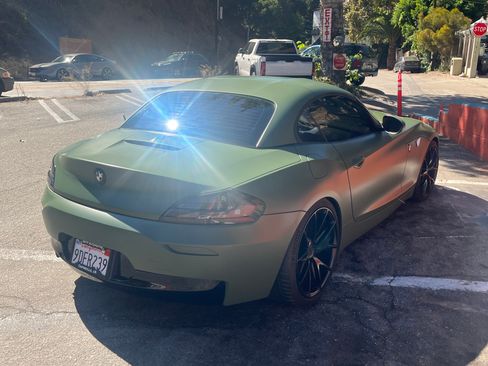 Used 2013 BMW Z4 sDrive28i RWD image 17