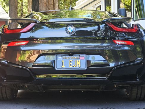 Used 2019 BMW i8 Coupe image 5