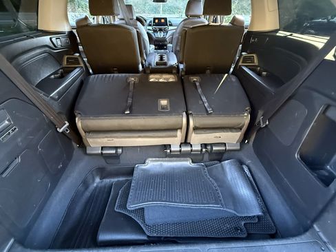 Used 2018 Honda Odyssey Elite image 12