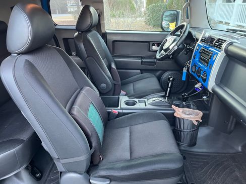 Used 2007 Toyota FJ Cruiser 4WD image 10