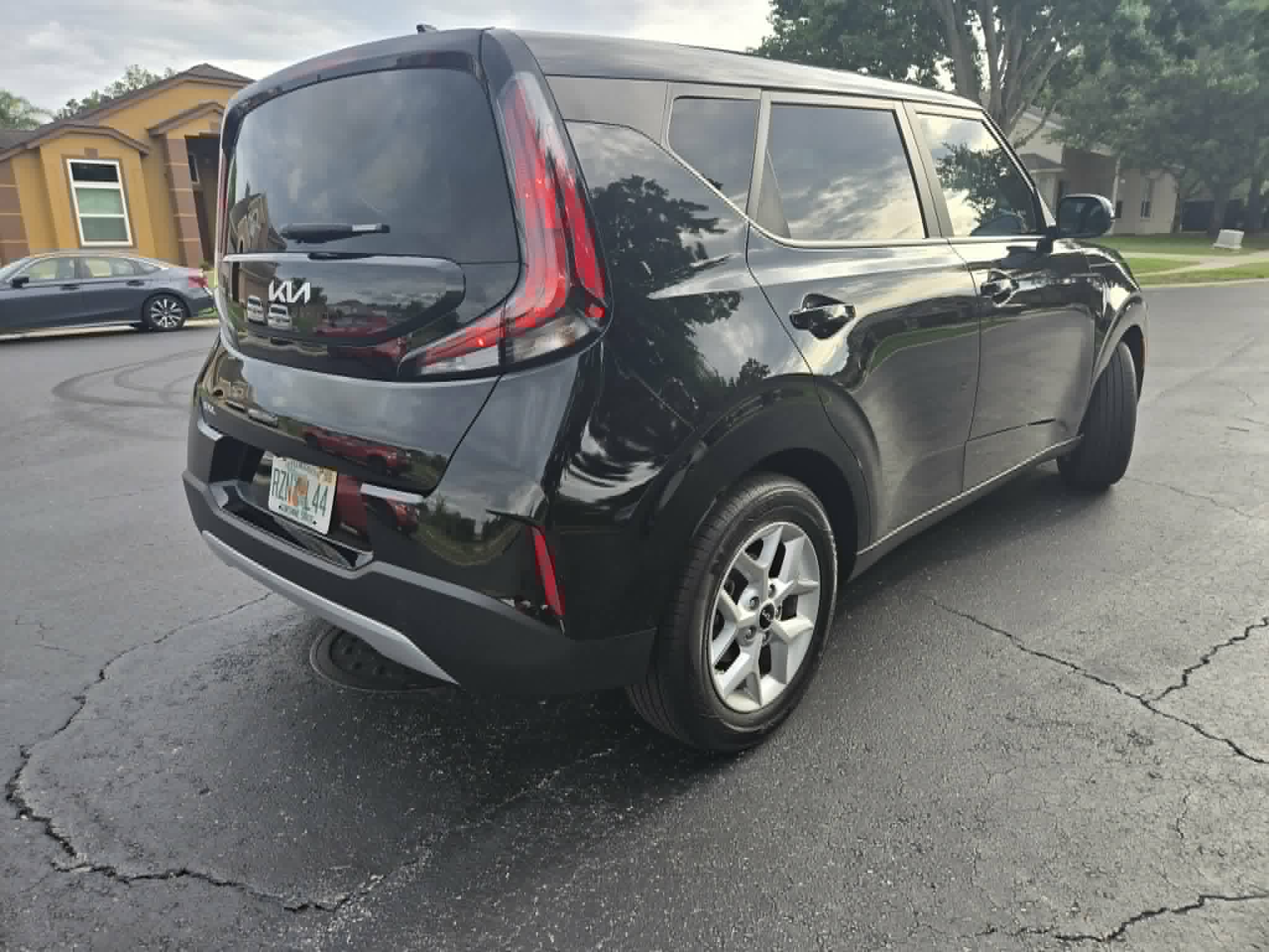Used 2025 Kia Soul LX w/ LX Technology Package FWD image 5