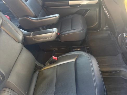 Used 2021 Ford Explorer Limited w/ Equipment Group 301A image 4