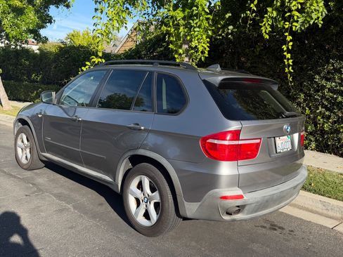 Used 2009 BMW X5 xDrive30i AWD/4WD image 1