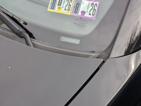 Used 2005 Chrysler Crossfire Convertible image 4