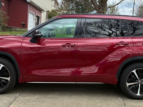 Used 2021 Toyota Highlander XSE image 5