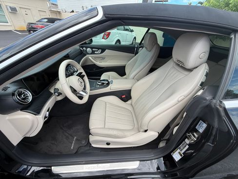 Used 2021 Mercedes-Benz E 450 Cabriolet image 12
