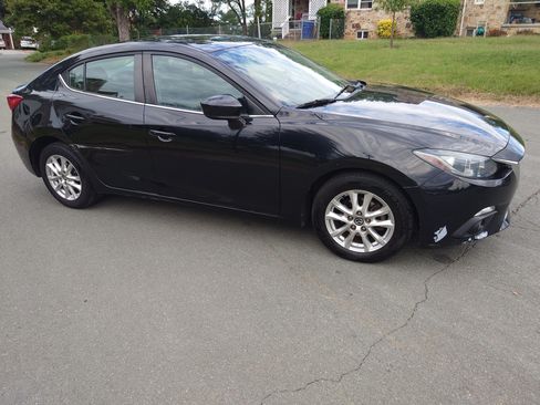 Used 2016 MAZDA MAZDA3 i Touring image 5
