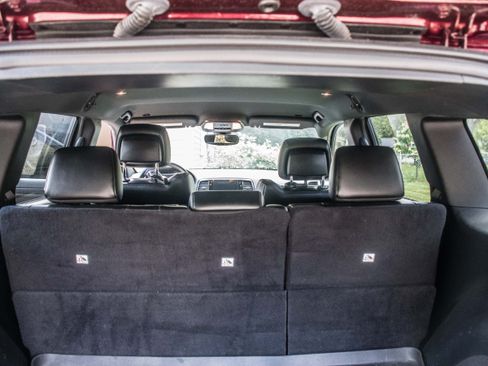 Used 2019 Jeep Grand Cherokee Altitude image 12