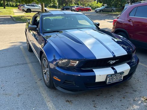 Used 2012 Ford Mustang Premium RWD image 1