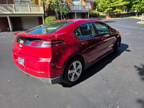 Used 2014 Chevrolet Volt Premium w/ Premium Trim Package image 5
