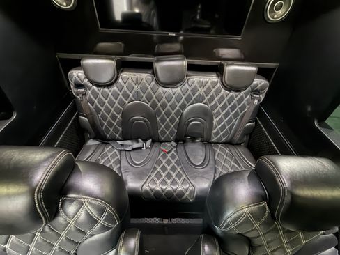 Used 2019 Mercedes-Benz Sprinter 4x4 170 w/ Driver Convenience Package image 12