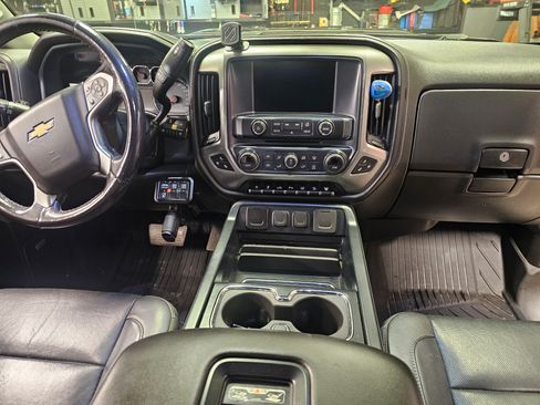 Used 2018 Chevrolet Silverado 2500 LTZ w/ Duramax Plus Package image 32