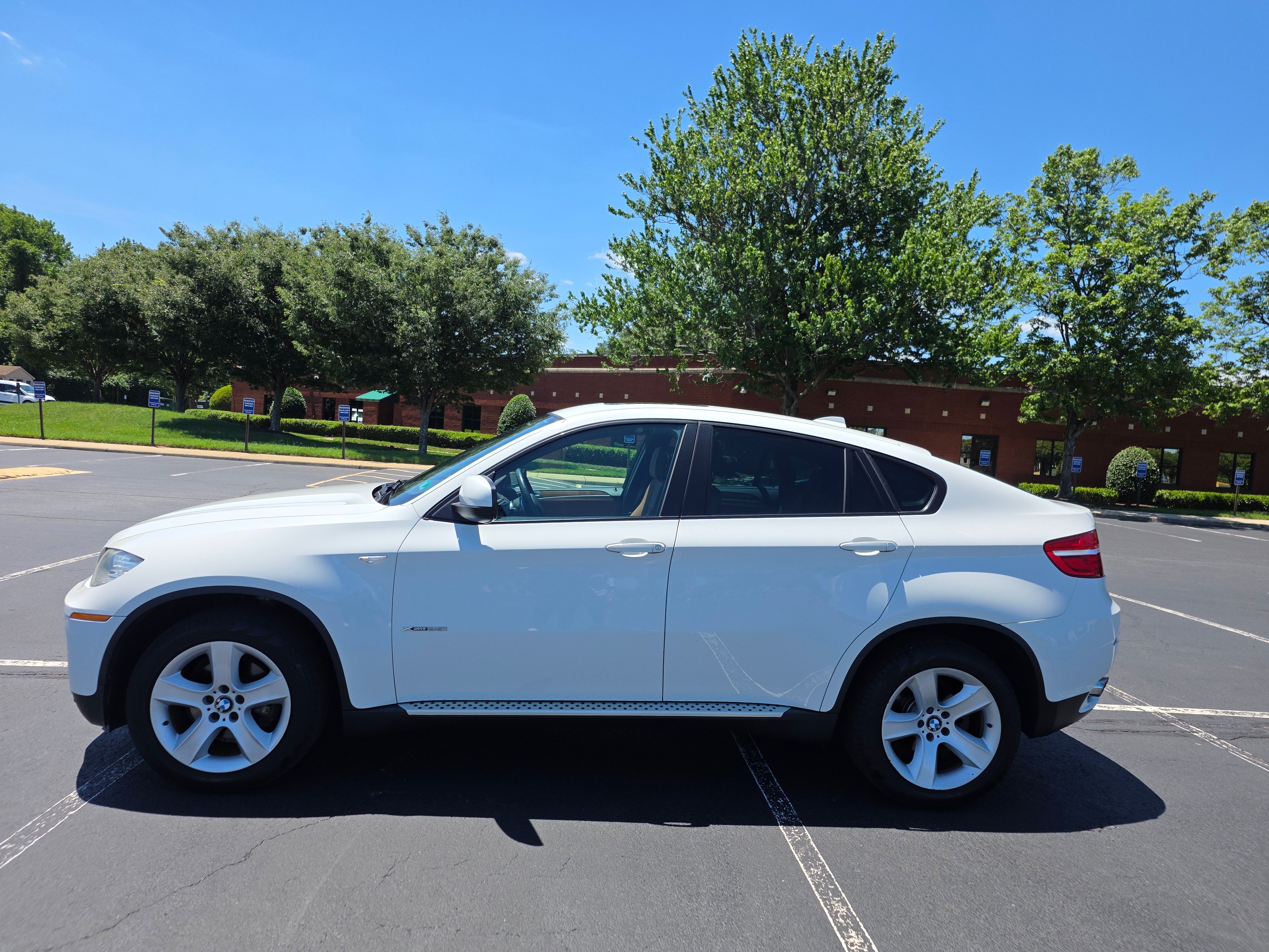 Used 2014 BMW X6 xDrive35i AWD/4WD image 5