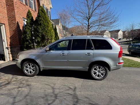 Used 2014 Volvo XC90 3.2 image 1