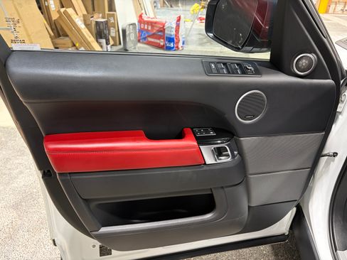 Used 2016 Land Rover Range Rover Sport Supercharged image 25