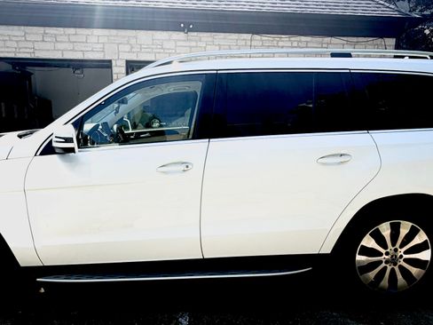 Used 2019 Mercedes-Benz GLS 450 4MATIC image 4
