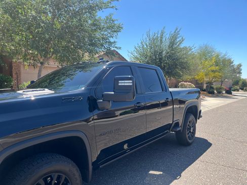 Used 2025 Chevrolet Silverado 2500 LT w/ Trail Boss Package AWD/4WD image 11