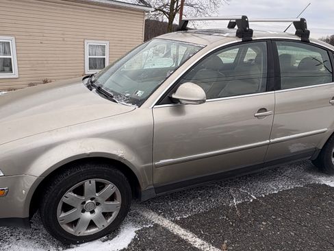 Used 2005 Volkswagen Passat GLS image 2