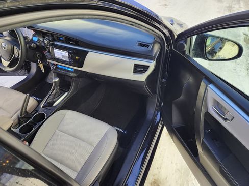 Used 2015 Toyota Corolla LE image 13