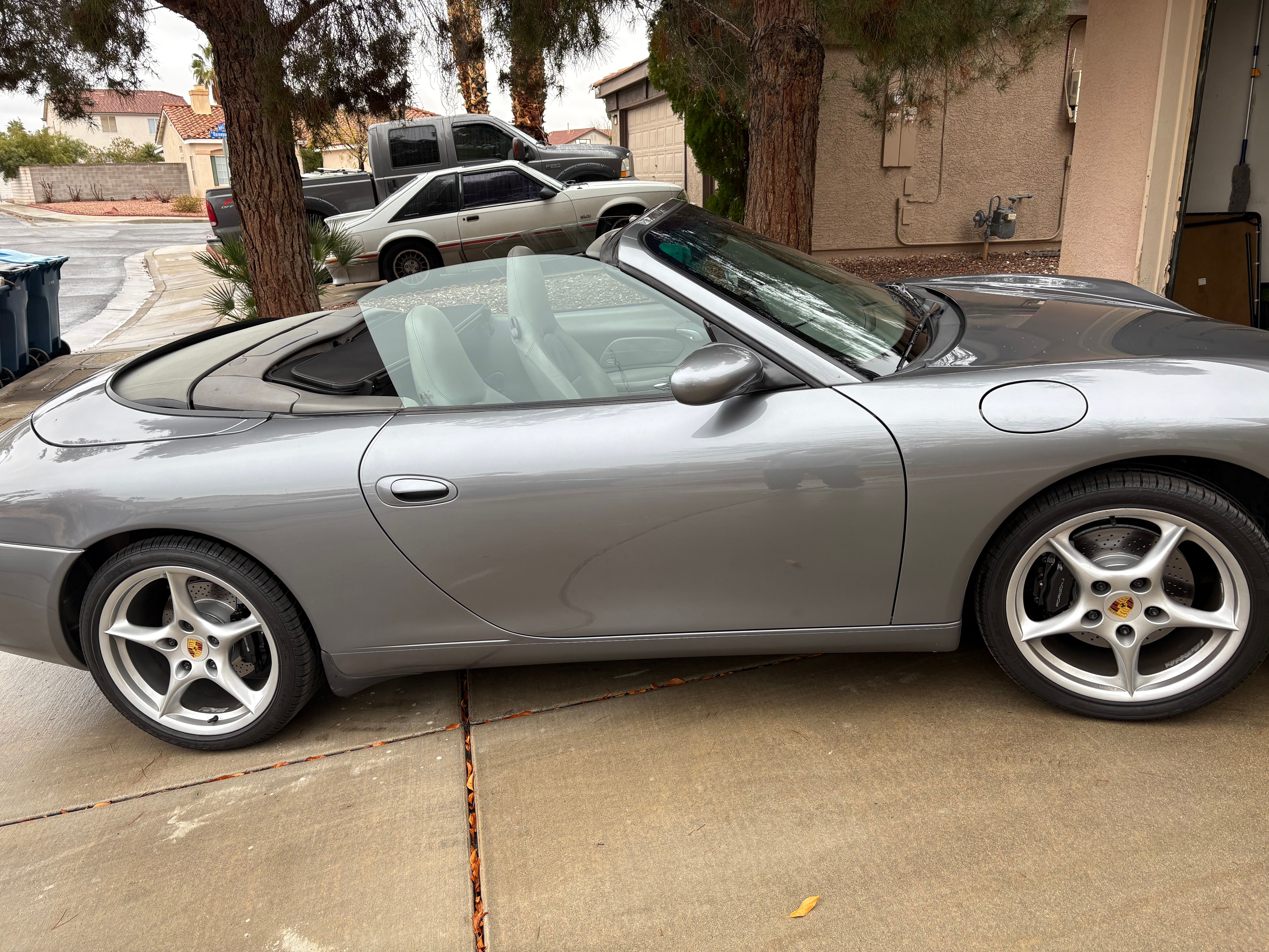 Used 2003 Porsche 911 Cabriolet image 10