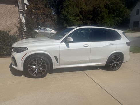 Used 2020 BMW X5 xDrive40i AWD/4WD image 9