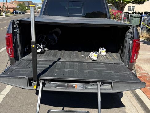 Used 2015 Ford F150 Lariat w/ Equipment Group 502A Luxury AWD/4WD image 10