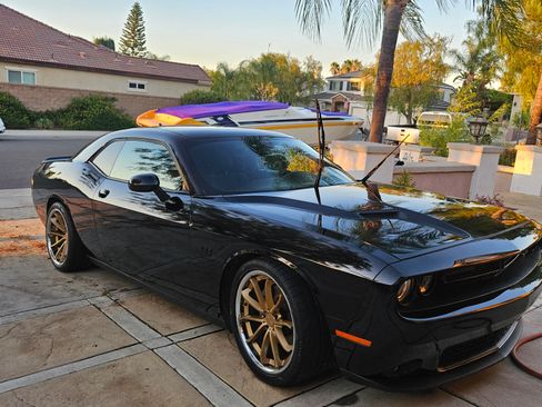Used 2016 Dodge Challenger R/T w/ Blacktop Package RWD image 6