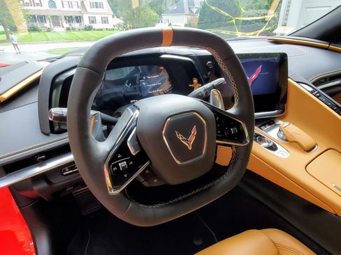 Used 2020 Chevrolet Corvette Stingray Preferred Cpe w/ 2LT Preferred Equipment Group RWD image 19