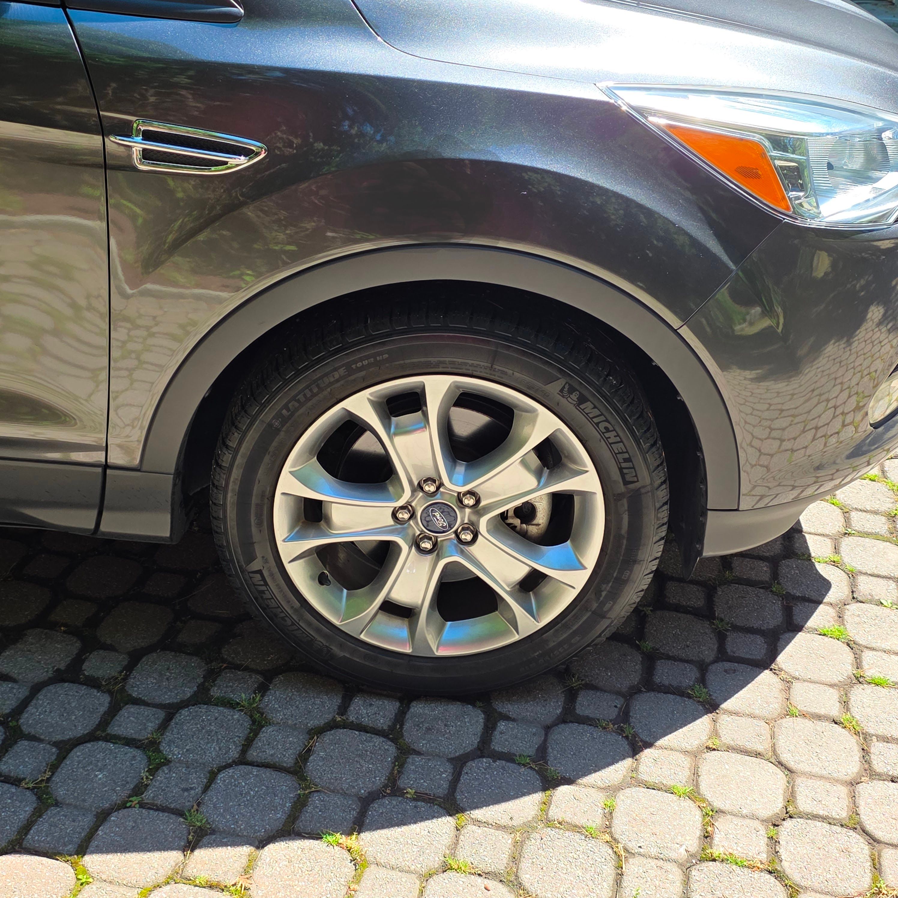 Used 2015 Ford Escape Titanium AWD/4WD image 12