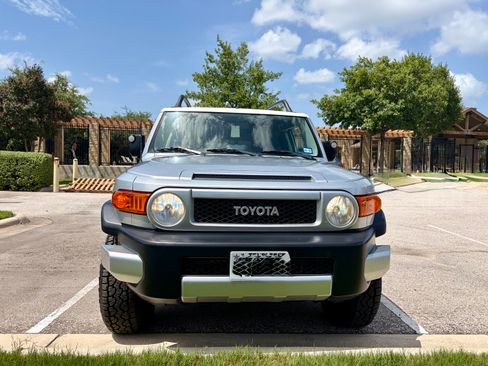 Used 2008 Toyota FJ Cruiser 4WD image 5