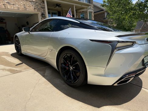Used 2018 Lexus LC 500 Coupe w/ Touring Package RWD image 11