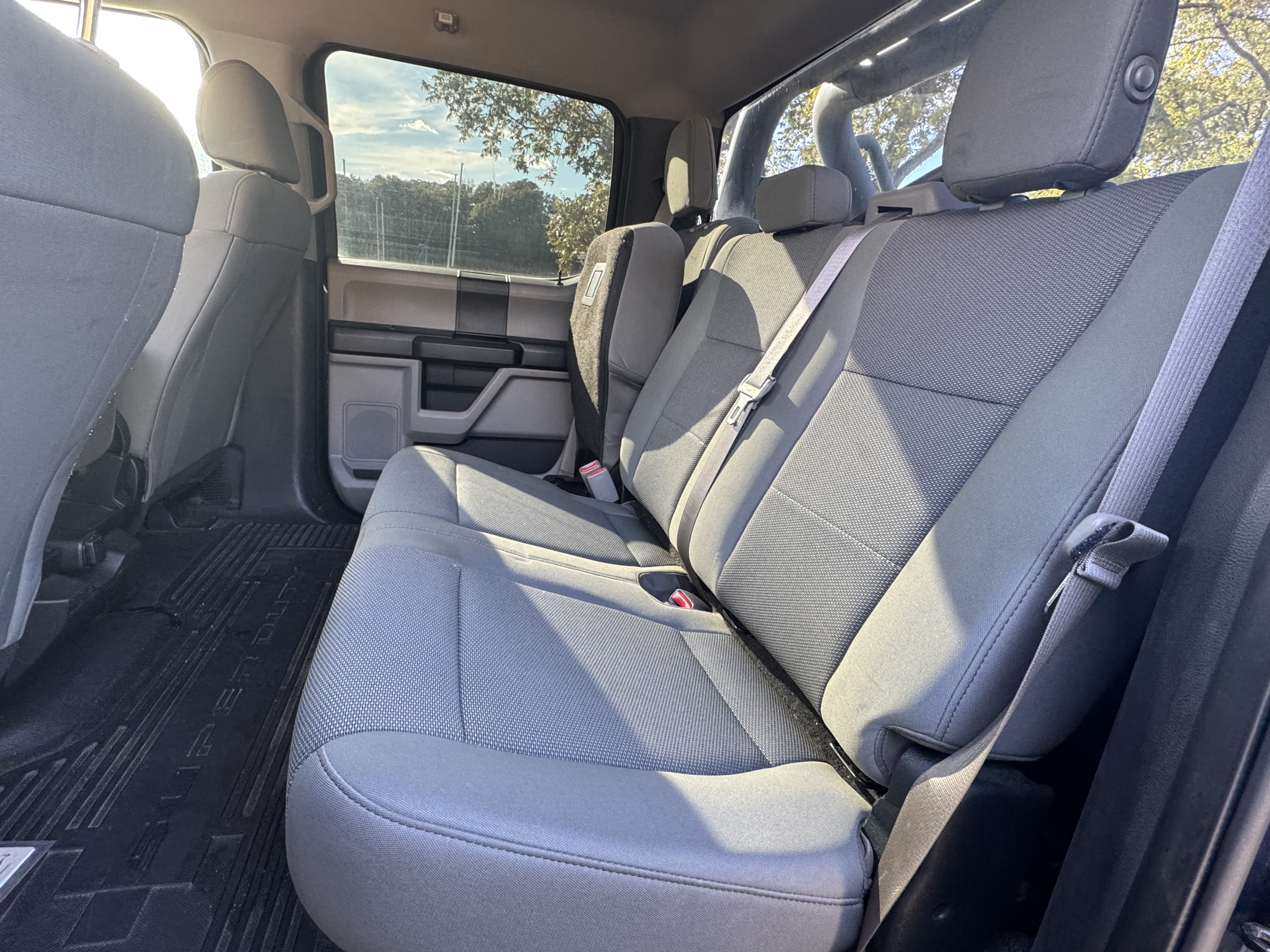 Used 2017 Ford F350 XL AWD/4WD image 2