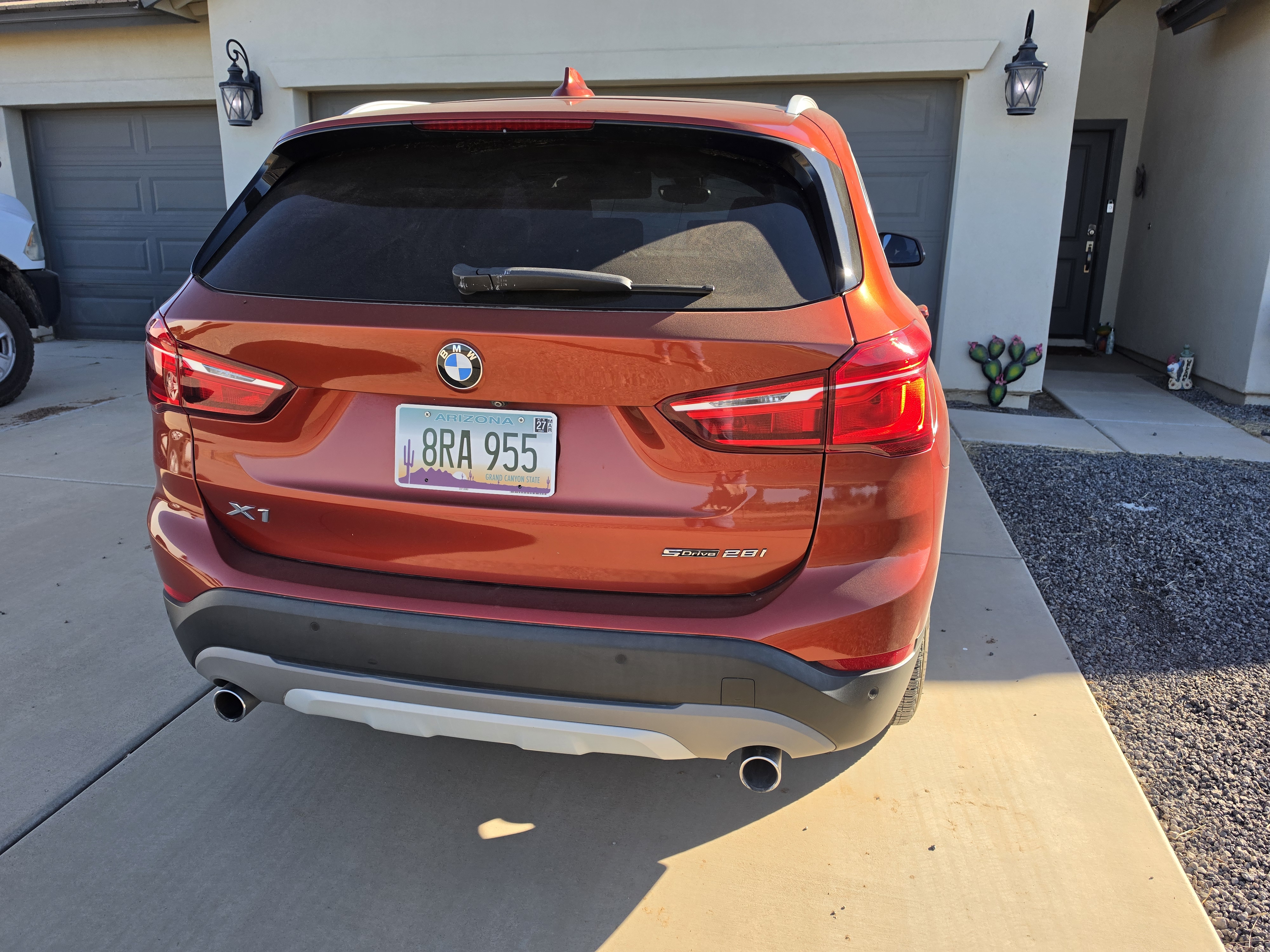 Used 2019 BMW X1 sDrive28i w/ Convenience Package FWD image 17