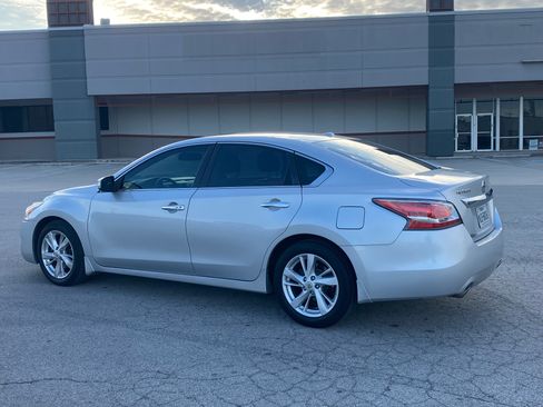 Used 2015 Nissan Altima 2.5 SL w/ Technology Package image 6