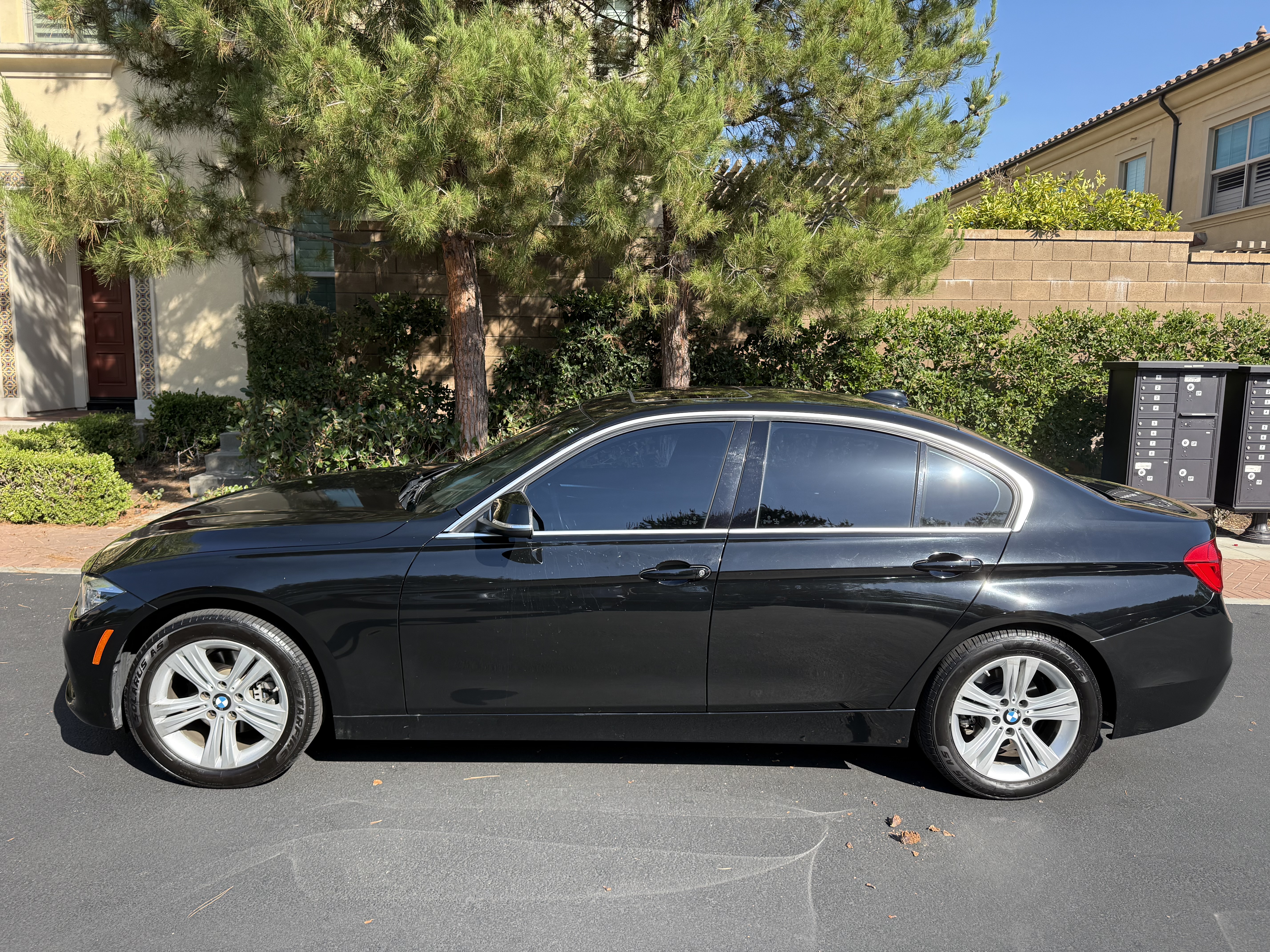 Used 2018 BMW 330i Sedan w/ Convenience Package RWD image 17
