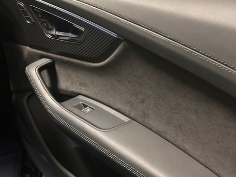 Used 2022 Audi RS Q8 w/ Black Optic Package image 12