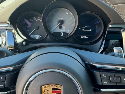 Used 2024 Porsche Macan S image 5