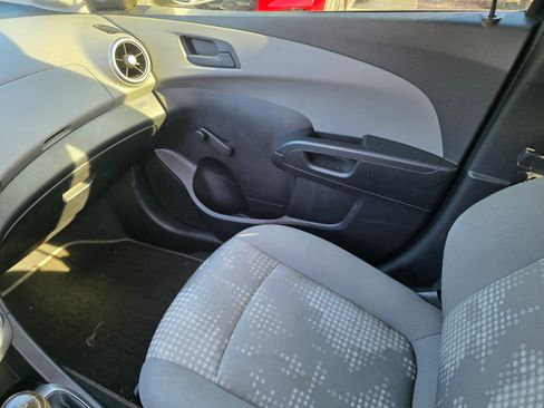 Used 2015 Chevrolet Sonic LS image 19