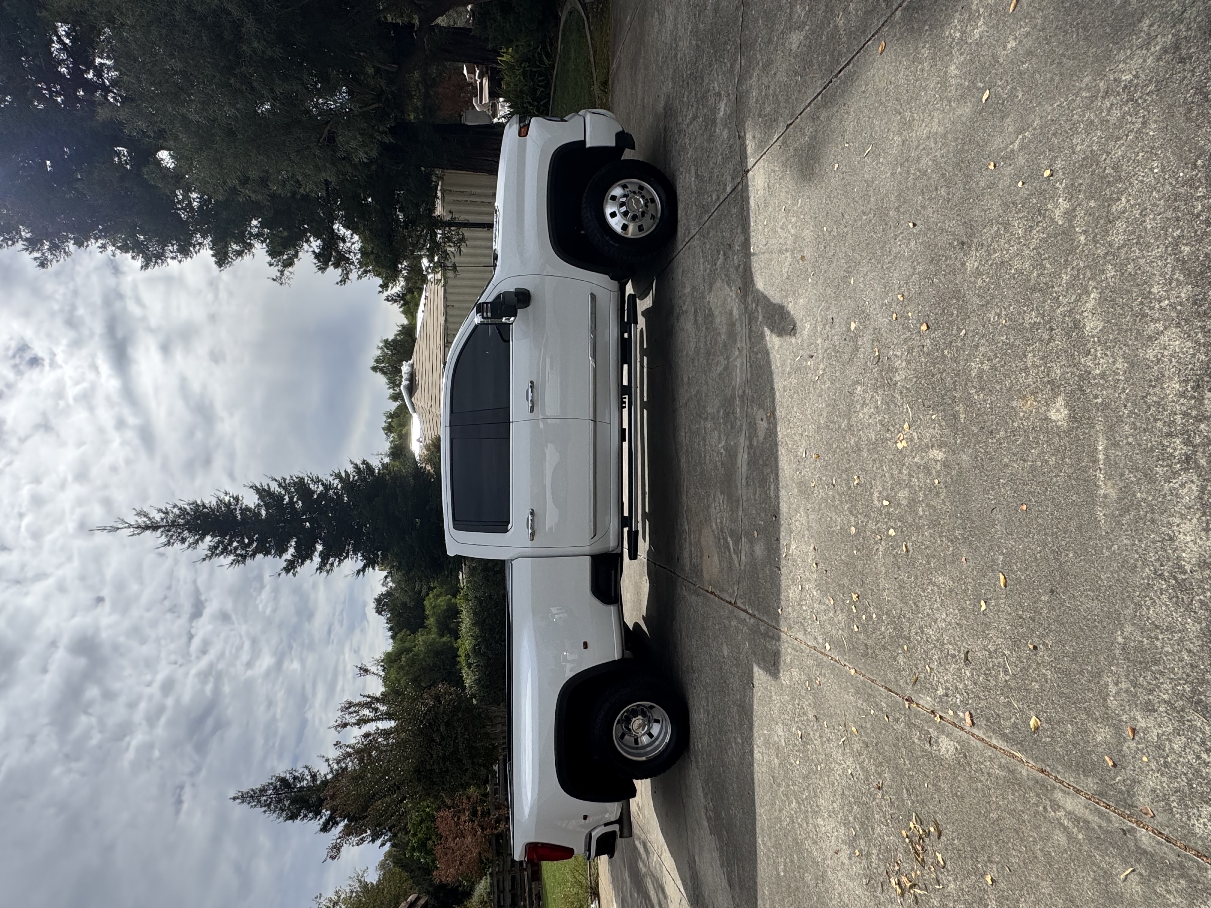 Used 2024 Chevrolet Silverado 3500 High Country w/ High Country Premium Package AWD/4WD image 12