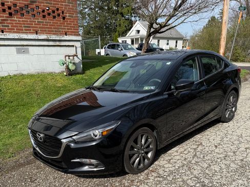 Used 2018 MAZDA MAZDA3 Grand Touring image 1