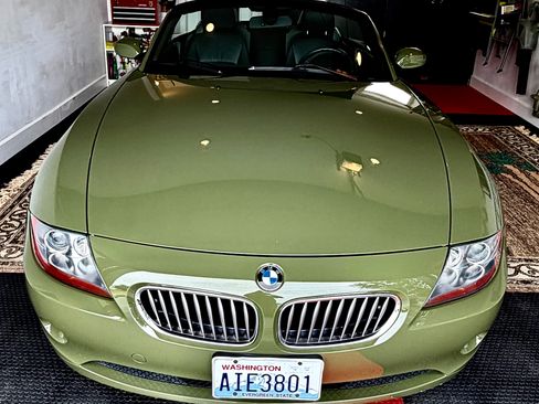 Used 2004 BMW Z4 3.0i RWD image 23