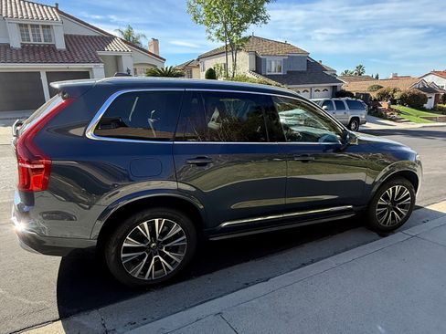 Used 2022 Volvo XC90 T8 Inscription Expression image 8