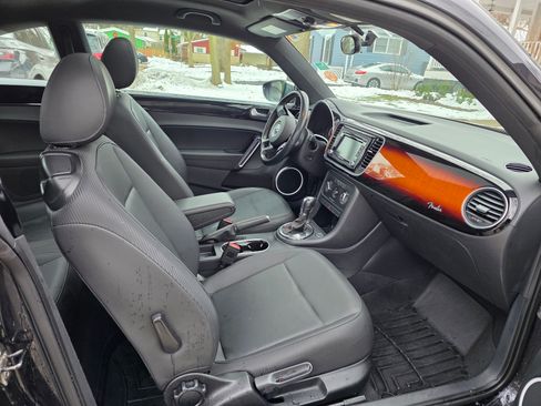 Used 2013 Volkswagen Beetle 2.5 Fender image 8