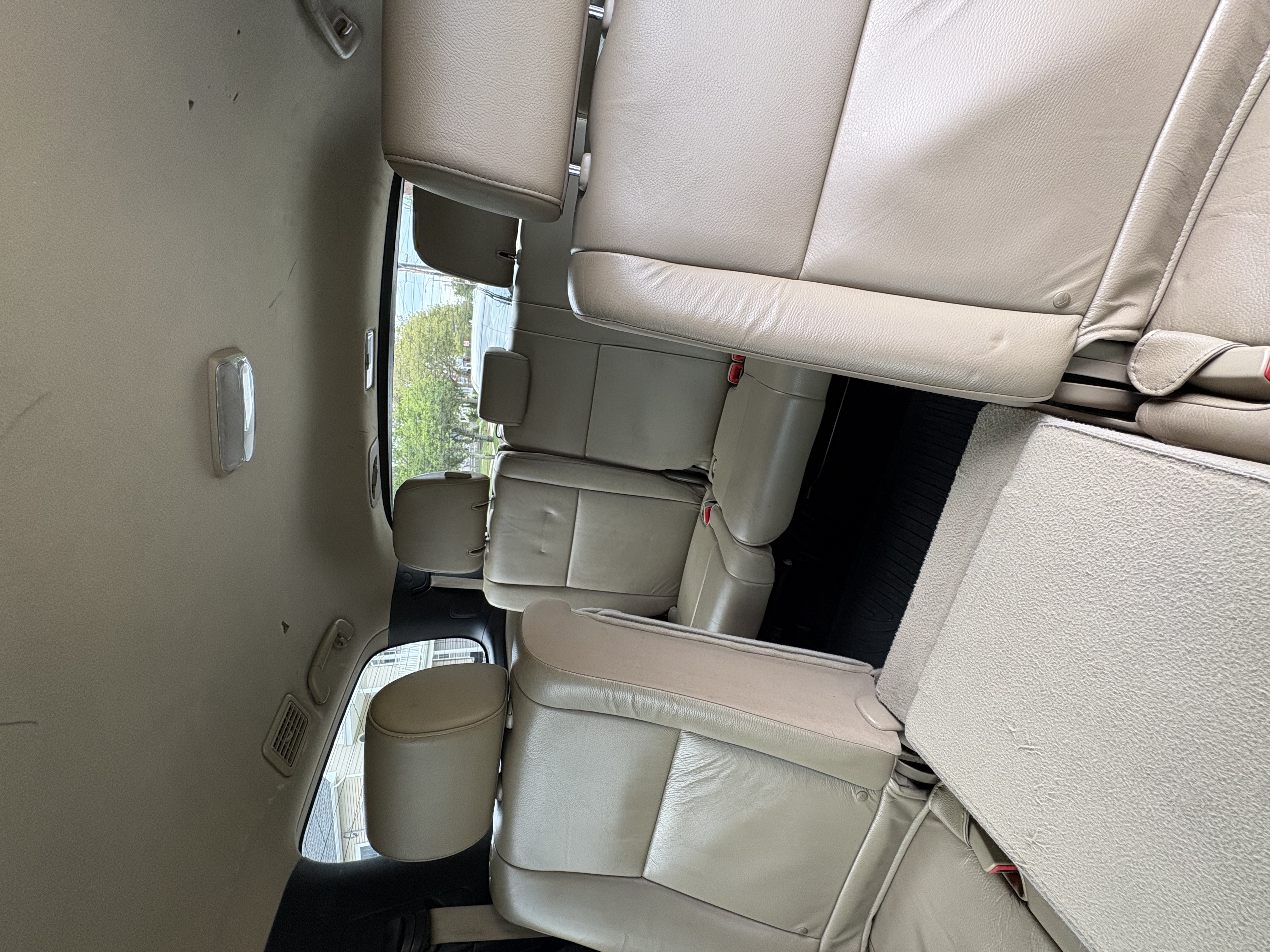 Used 2015 Toyota Sequoia SR5 w/ Premium Package AWD/4WD image 6