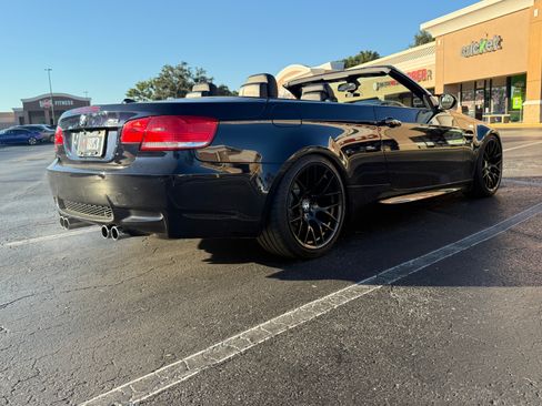 Used 2010 BMW M3 Convertible image 12