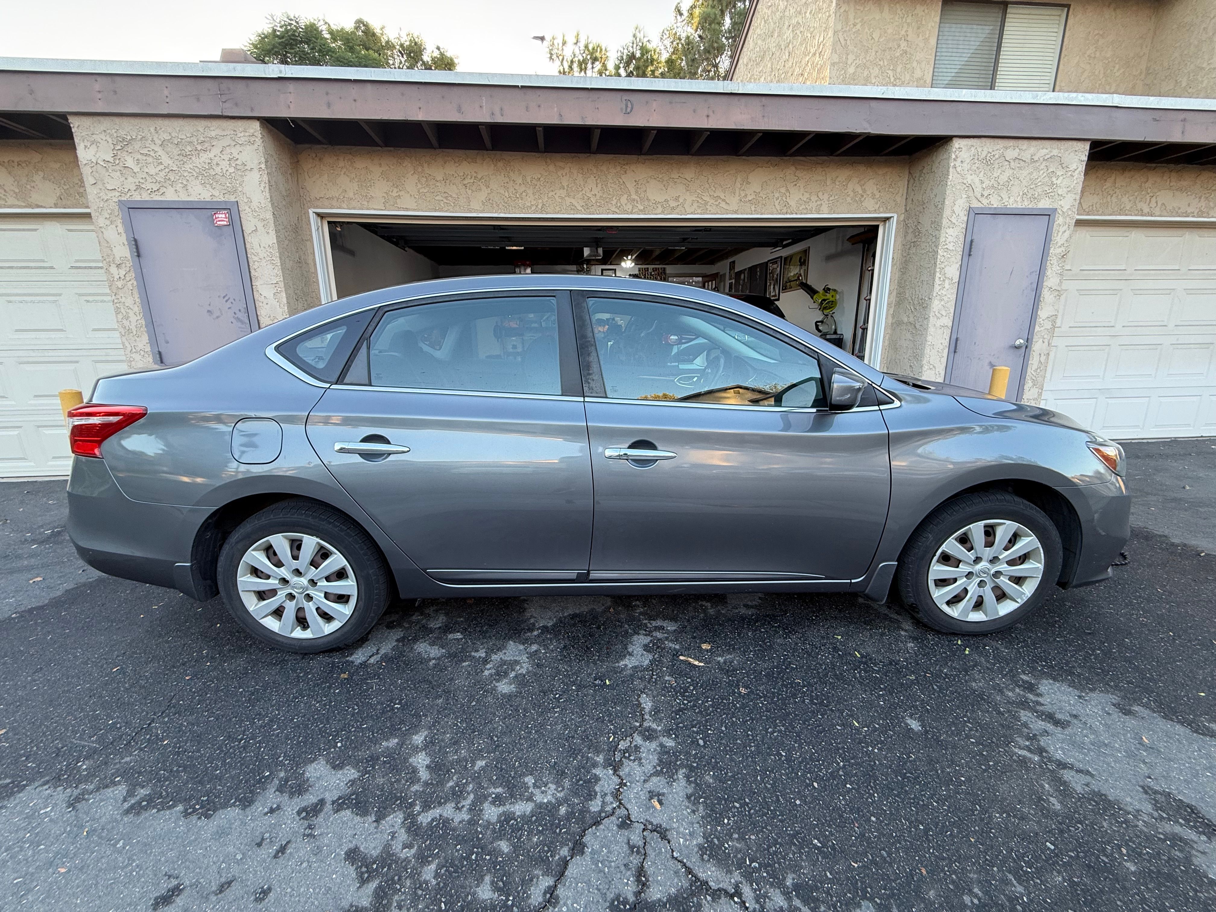 Used 2016 Nissan Sentra SV w/ Protection Package FWD image 5