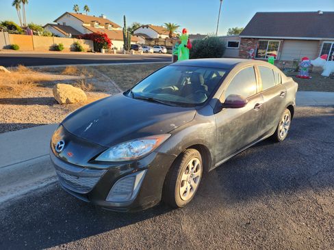 Used 2010 MAZDA MAZDA3 i Sport image 1